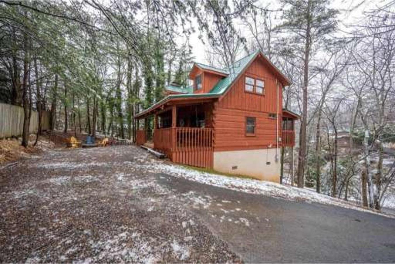 A Charming Cabin, Pool, Firepit, Hot Tub-Jacuzzi Гатлінбург Екстер'єр фото