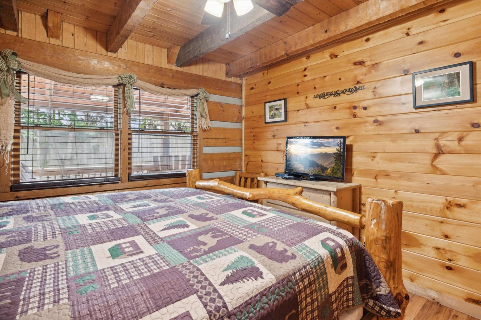 A Charming Cabin, Pool, Firepit, Hot Tub-Jacuzzi Гатлінбург Екстер'єр фото