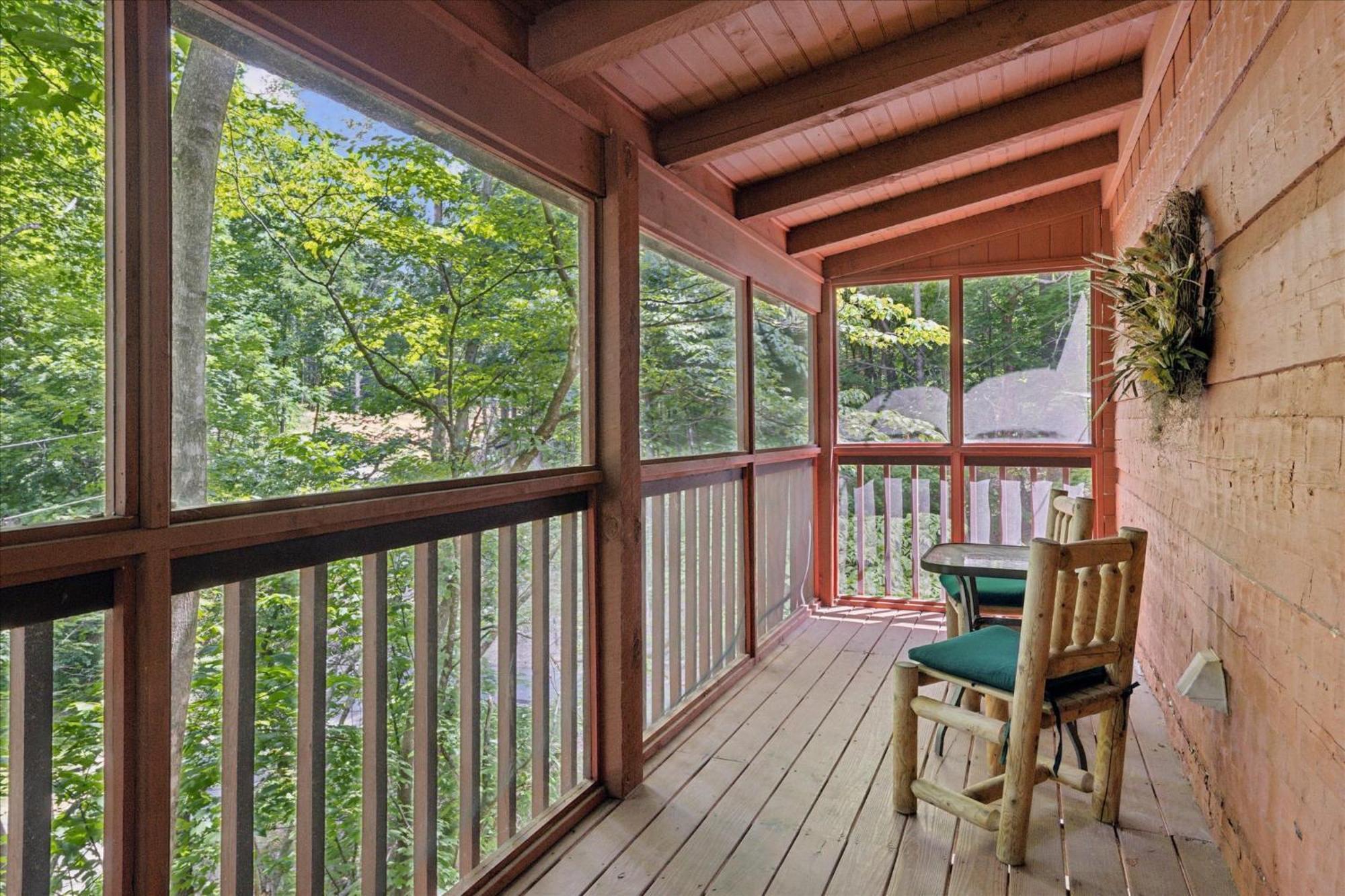 A Charming Cabin, Pool, Firepit, Hot Tub-Jacuzzi Гатлінбург Екстер'єр фото